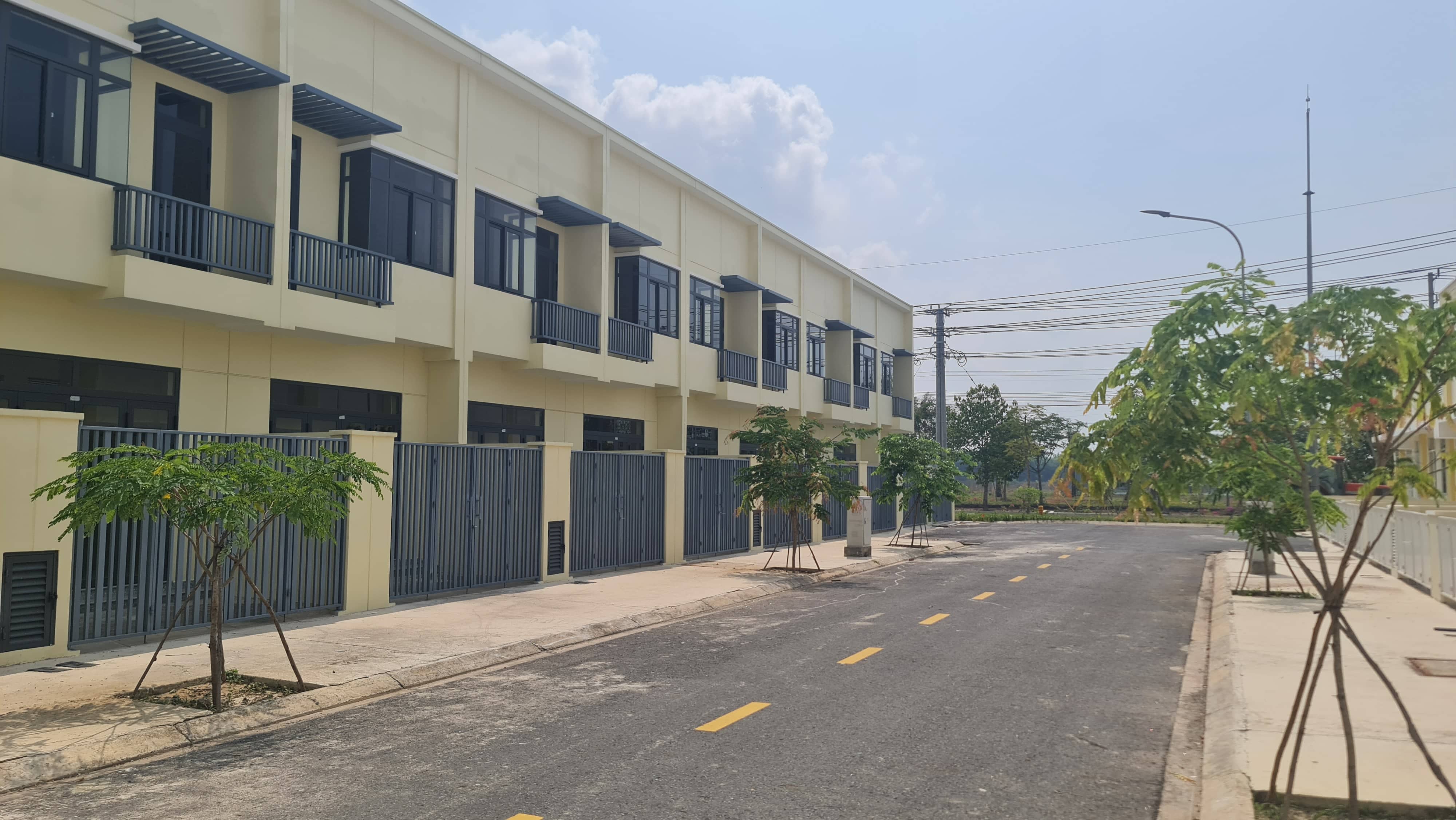 Nhà Riêng Hóc Môn: Giá, Vị Trí, Tiện Ích Cập Nhật
